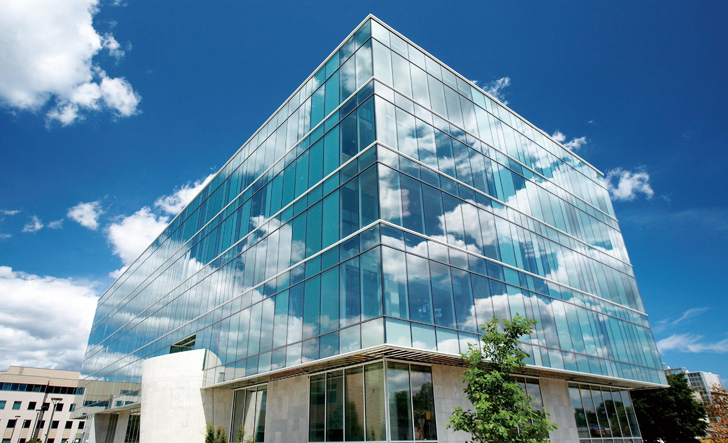 halen huurder controller McMaster University Engineering Technology Building | Mantecon Partners